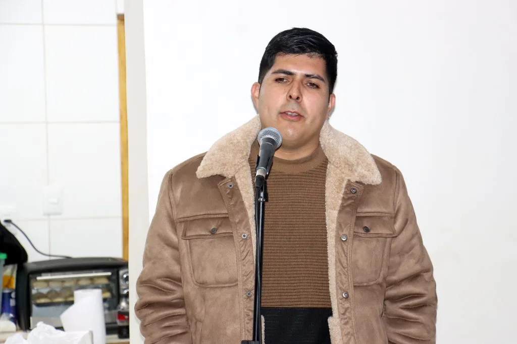 Alcalde Rolando Silva inaugura nueva sede del Club Social y Deportivo El Rayo en su aniversario N° 84 – Ilustre Municipalidad de Quintero
