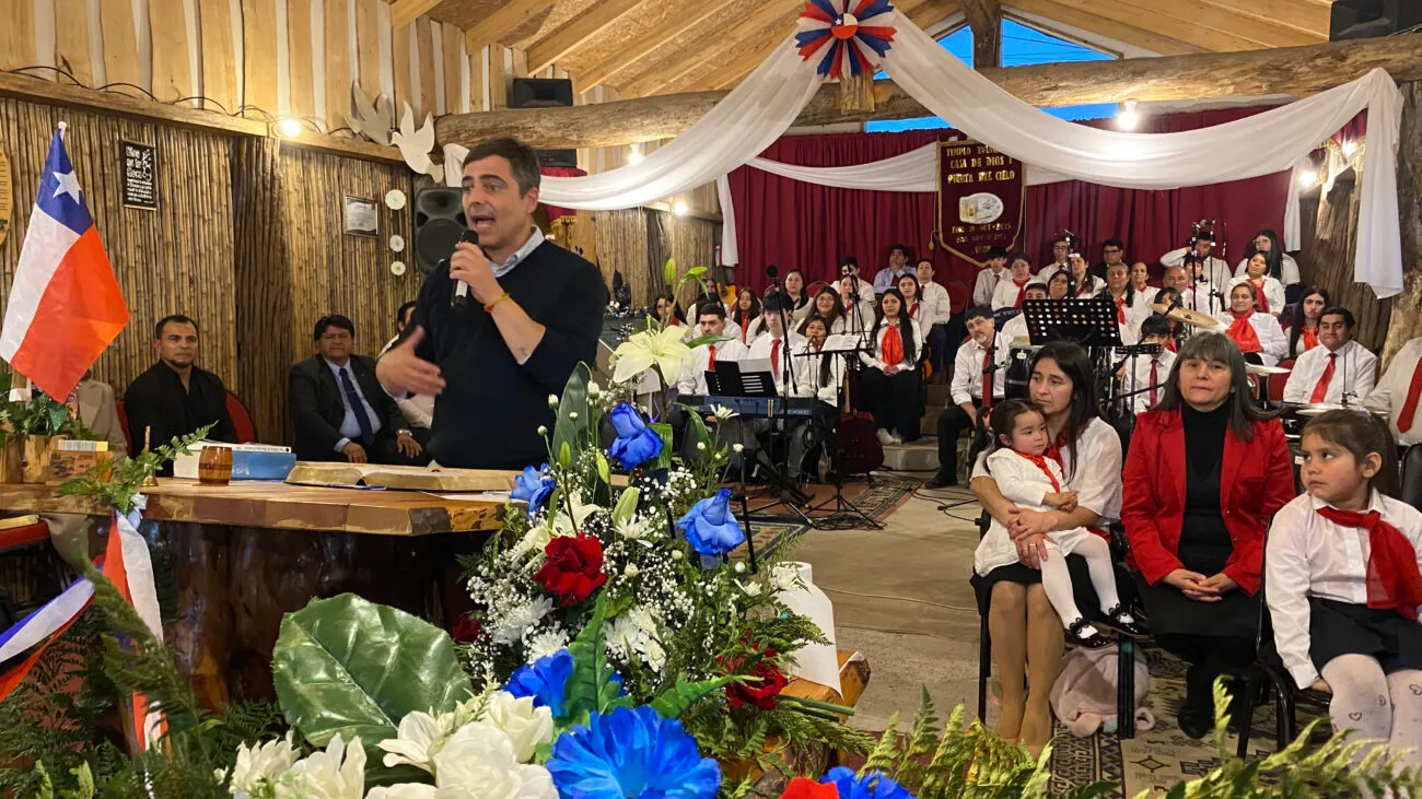“La única forma de caminar hacia adelante es con Dios” – Website de la Municipalidad de Pucón