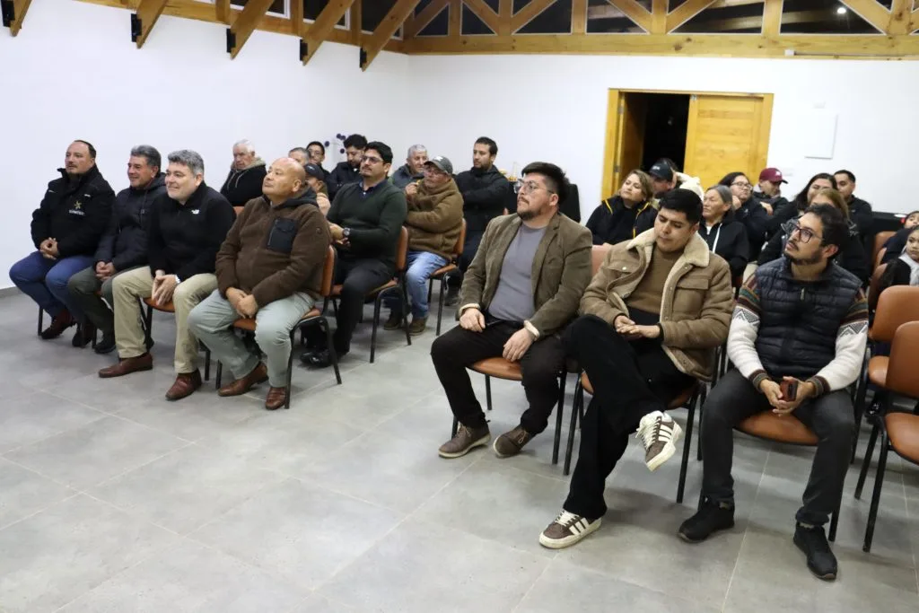Alcalde Rolando Silva inaugura nueva sede del Club Social y Deportivo El Rayo en su aniversario N° 84 – Ilustre Municipalidad de Quintero